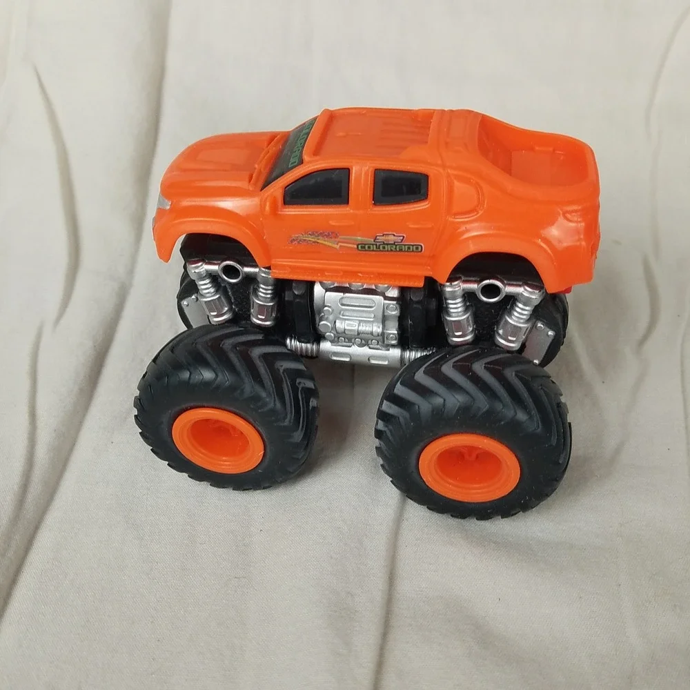 Chevrolet‎ Colorado Monster Truck Toy Kids Orange Excellent Removable Body 4x4
